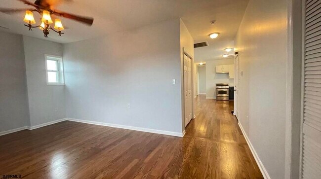 222 S Rhode Island Ave in Atlantic City, NJ - Building Photo - Building Photo