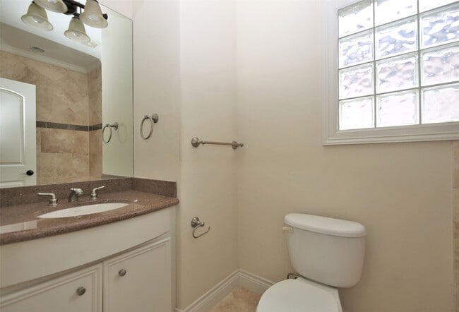 707 Welch St in Houston, TX - Building Photo - Building Photo