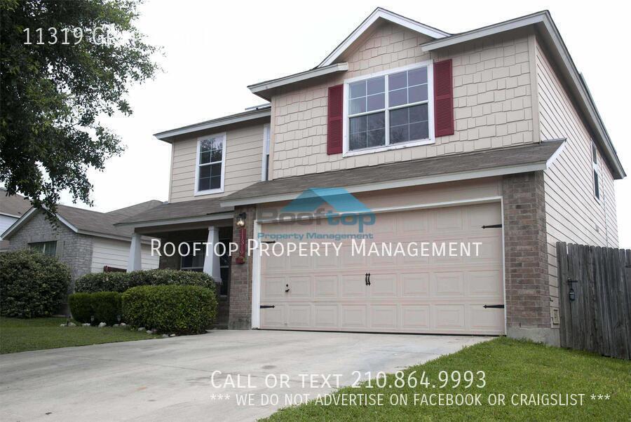 11319 Grapevine Hill in San Antonio, TX - Building Photo
