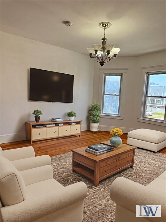 1060 Dorchester Ave in Boston, MA - Building Photo