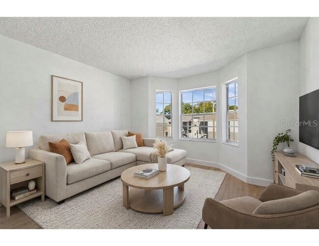 4511 S Oak Dr in Tampa, FL - Building Photo - Building Photo