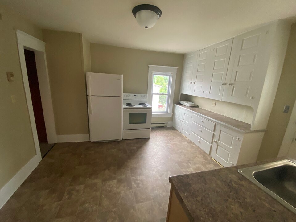 117 N State St, Unit B in Clarks Summit, PA - Building Photo