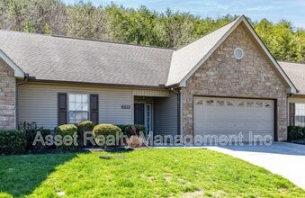 5104 Cates Bend Way in Powell, TN - Foto de edificio - Building Photo