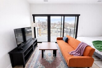 203 N 48th St in Omaha, NE - Building Photo - Building Photo