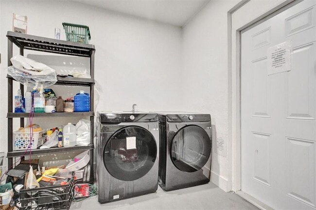 1904 SW 28th St, Unit 1904 in Fort Lauderdale, FL - Foto de edificio - Building Photo