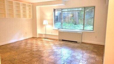 2755 Ordway St NW in Washington, DC - Building Photo - Building Photo