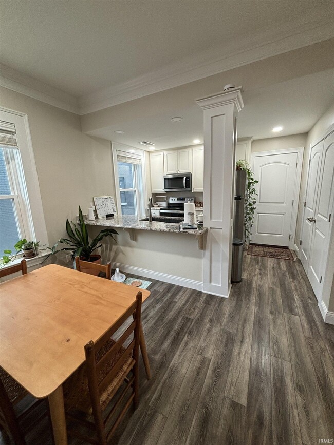 602 SE Riverside Dr-Unit -C in Evansville, IN - Building Photo - Building Photo
