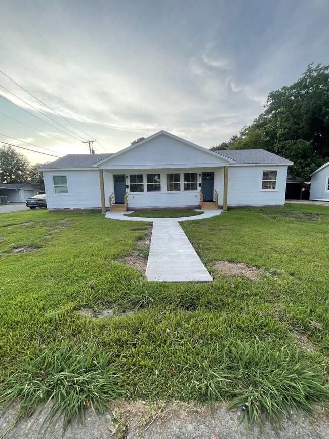 603 Everette St in New Iberia, LA - Building Photo - Building Photo