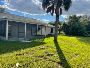 2550 India Blvd in Deltona, FL - Building Photo - Building Photo