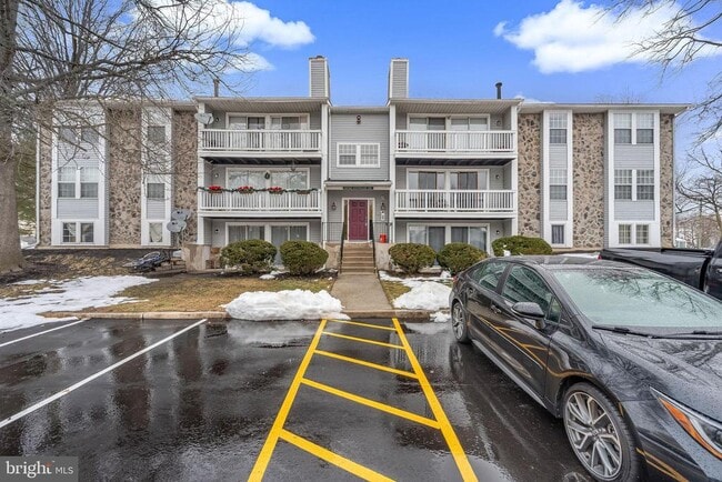 property at 151 Kenwood Dr