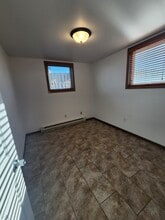 4010 Main St S in Minot, ND - Building Photo - Building Photo