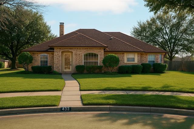433 Larchbrook Dr in Garland, TX - Foto de edificio