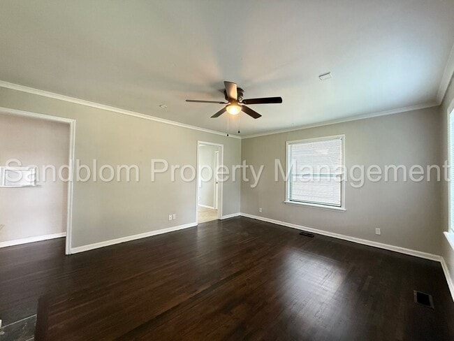 5720 E 4th St in Tulsa, OK - Building Photo - Building Photo