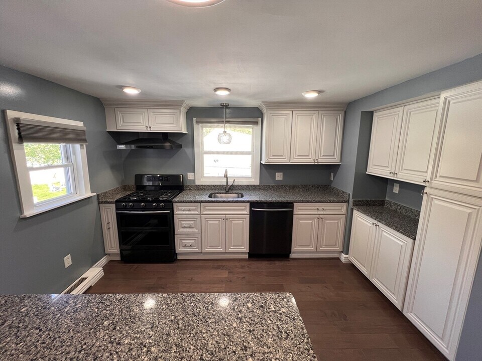 162 North Ave in Haverhill, MA - Building Photo