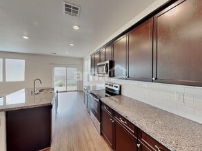 4718 Tree Swing St in North Las Vegas, NV - Building Photo - Building Photo