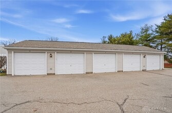 8515 Island Pines Pl, Unit 7 in Maineville, OH - Building Photo - Building Photo
