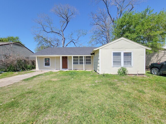 property at 5815 Southseas St