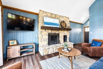 9693 Mauger Ave in Lakeview, OH - Foto de edificio - Building Photo