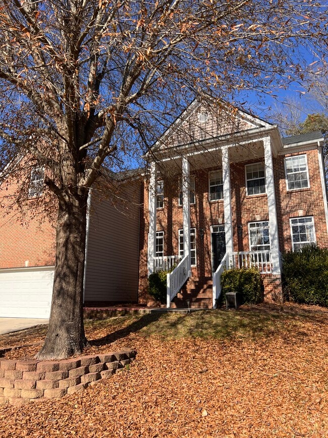 property at 4700 Porchaven Ln