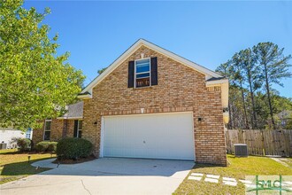 338 Young Way in Richmond Hill, GA - Foto de edificio - Building Photo