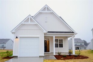 36 Furley St in Sanford, NC - Building Photo