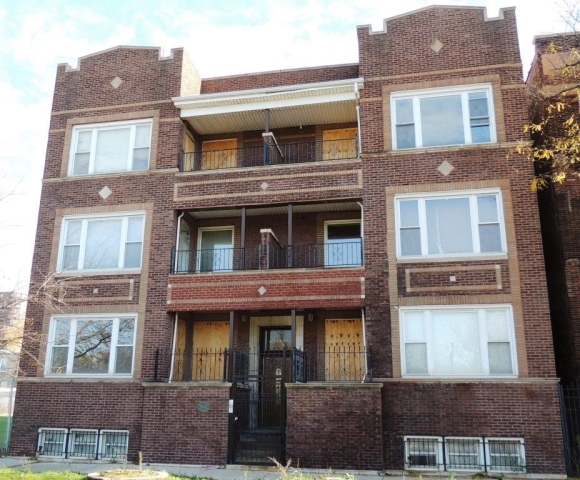 6043 S Martin Luther King Dr in Chicago, IL - Building Photo