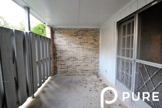 7602 Hunt Club Rd-Unit -H101 in Columbia, SC - Foto de edificio - Building Photo