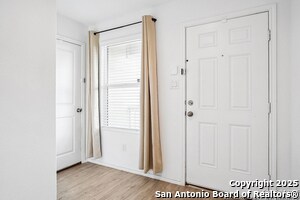 7002 Satellite Wy in San Antonio, TX - Building Photo - Building Photo