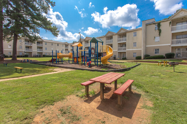 Wesley Club Apartments in Decatur, GA - Building Photo - Building Photo