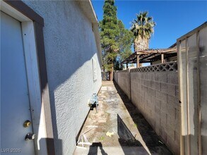 3908 Montebello Ave in Las Vegas, NV - Building Photo - Building Photo