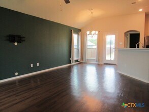 613 Hobby Rd in Copperas Cove, TX - Foto de edificio - Building Photo