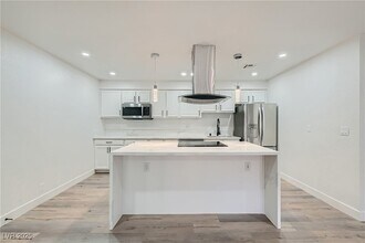 4330 Sandy River Dr, Unit 86 in Las Vegas, NV - Building Photo - Building Photo