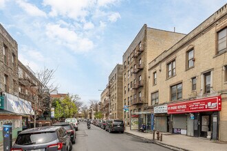 1261 49th St in Brooklyn, NY - Foto de edificio - Building Photo