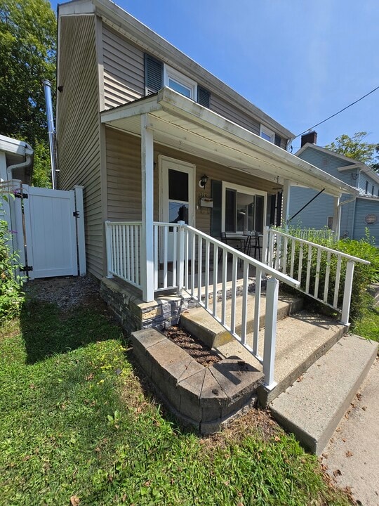 326 Market St in Belvidere, NJ - Building Photo