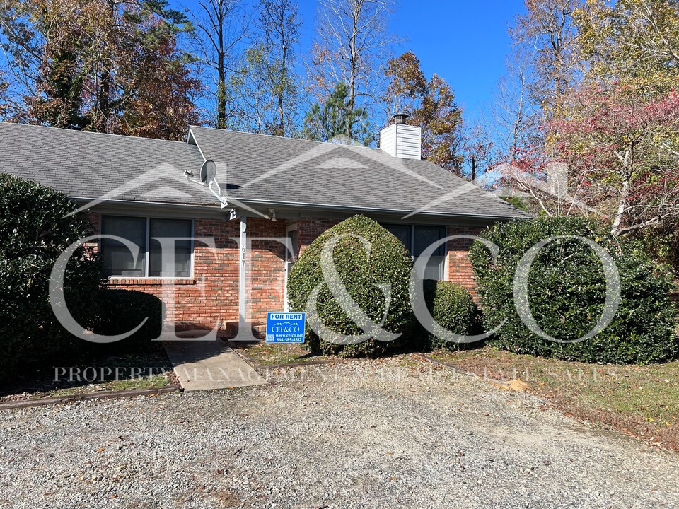 617 Harley Ct in Spartanburg, SC - Building Photo