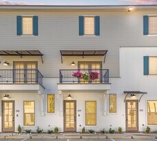 204 Steiner Oaks in Lafayette, LA - Building Photo
