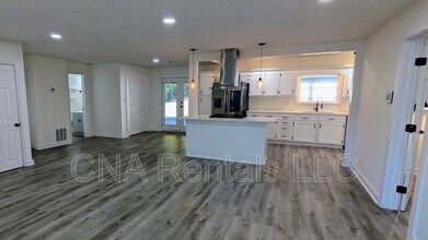 4444 Hide a Way Dr in Austell, GA - Building Photo - Building Photo