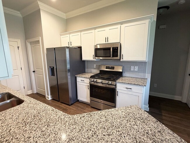 403 Mangrove Ln in Bossier City, LA - Building Photo - Building Photo