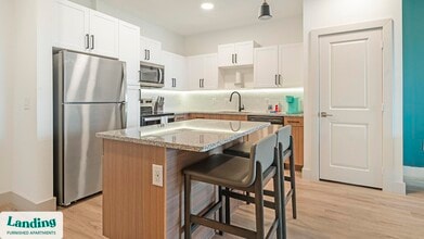 2995 Railside Lp, Unit 3-306 in Sanford, FL - Foto de edificio - Building Photo