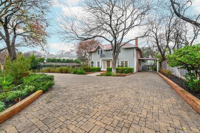 1502 Murray Ln in Austin, TX - Building Photo - Building Photo