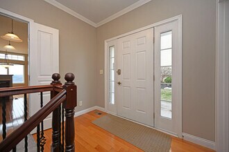 451 Pinnacle Way in Ludlow, KY - Building Photo - Building Photo