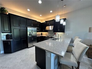 11916 Five Waters Cir in Ft. Myers, FL - Building Photo - Building Photo