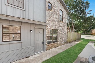 3421 O'Neal Ln in Baton Rouge, LA - Building Photo - Building Photo