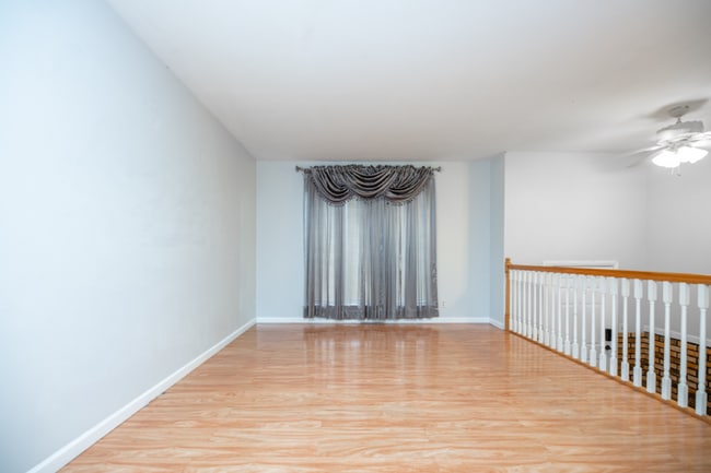 3819 W Warwick Dr in Peoria, IL - Foto de edificio - Building Photo