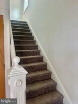 7 Overlook Ave in Willow Grove, PA - Building Photo