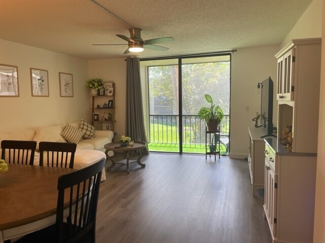 property at 5160 Las Verdes Cir