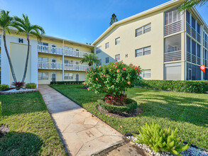 300 Dorset E in Boca Raton, FL - Building Photo - Building Photo