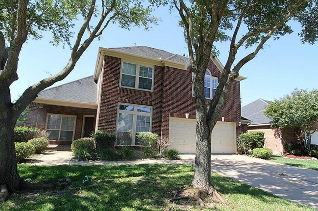 property at 21923 Maybrook Ct