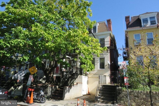 3545 10th St NW in Washington, DC - Building Photo - Building Photo