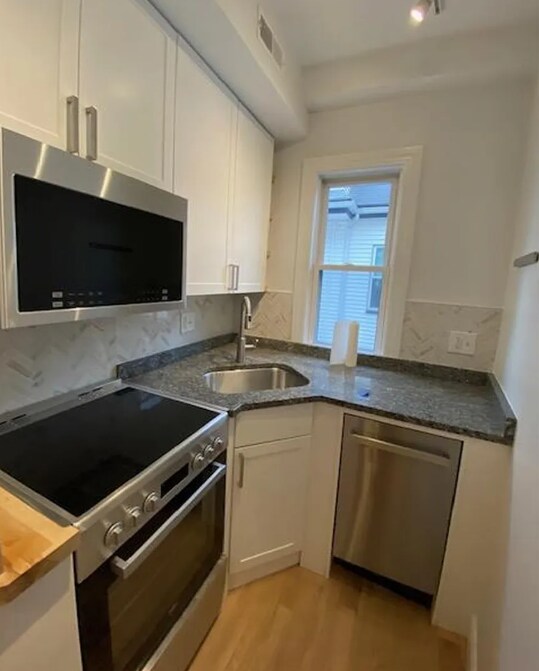 37 Spencer Ave, Unit 2 in Somerville, MA - Foto de edificio - Building Photo